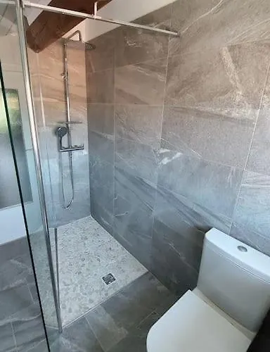 Comodo, Pratico E Tranquillo 아파트 *